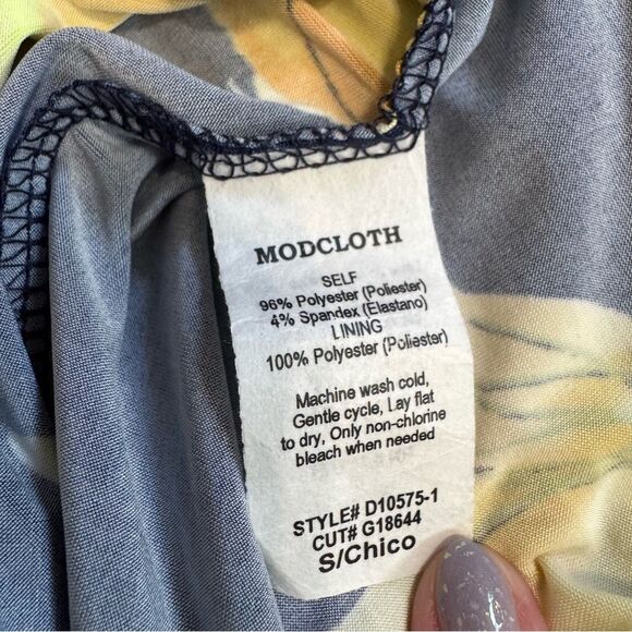 Modcloth Gilli navy blue and golden floral sleeveless midi dress, size small - Picture 6 of 9